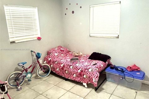 Immobilier commercial à vendre à Miami, Floride: 179.12 m2 № 1956652 - photo 19