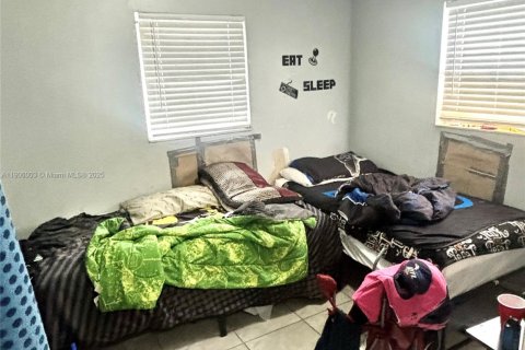 Immobilier commercial à vendre à Miami, Floride: 179.12 m2 № 1956652 - photo 20