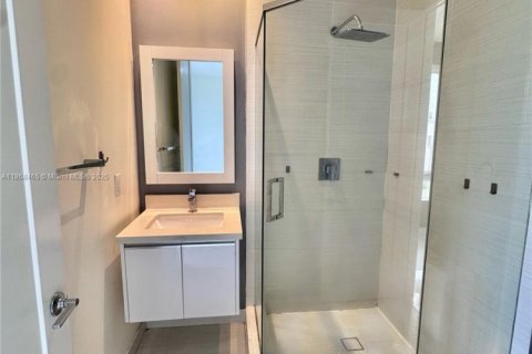 Immobilier commercial à louer à Doral, Floride: 1 chambre, 46.45 m2 № 1926086 - photo 3