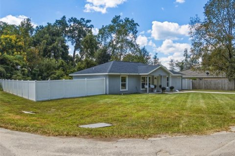 House in Citra, Florida 3 bedrooms, 108.97 sq.m. № 2396256 - photo 2