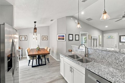 House in Citra, Florida 3 bedrooms, 108.97 sq.m. № 2396256 - photo 13