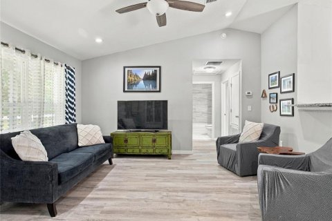 House in Citra, Florida 3 bedrooms, 108.97 sq.m. № 2396256 - photo 7