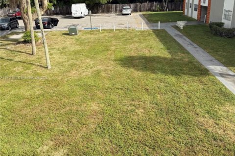 Condominio en venta en North Lauderdale, Florida, 2 dormitorios, 83.05 m2 № 2013423 - foto 25