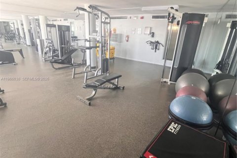 Condominio en alquiler en Miami Beach, Florida, 1 dormitorio, 85.47 m2 № 2036351 - foto 18