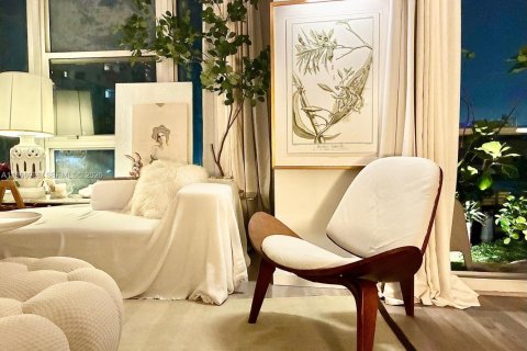 Condominio en Miami Beach, Florida, 1 dormitorio  № 2036351