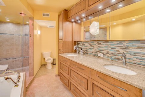 Condominio en venta en Clearwater, Florida, 3 dormitorios, 182.09 m2 № 1554704 - foto 24