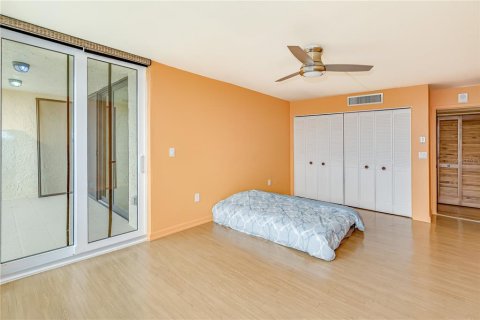 Condominio en venta en Clearwater, Florida, 3 dormitorios, 182.09 m2 № 1554704 - foto 28