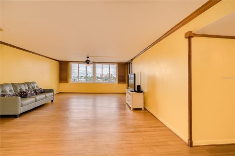 Condominio en venta en Clearwater, Florida, 3 dormitorios, 182.09 m2 № 1554704 - foto 10