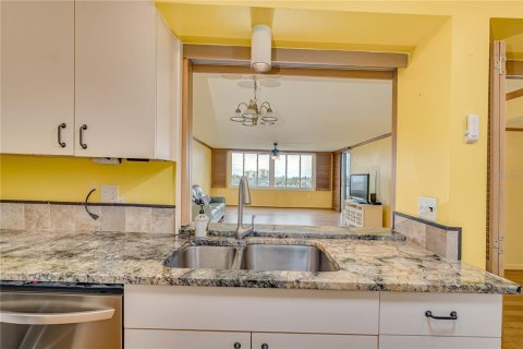 Condominio en venta en Clearwater, Florida, 3 dormitorios, 182.09 m2 № 1554704 - foto 18