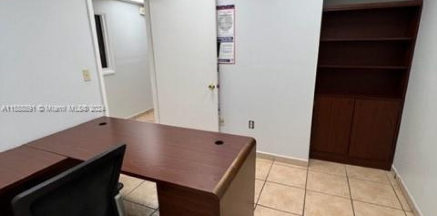 Bureau à Doral, Floride № 1178489
