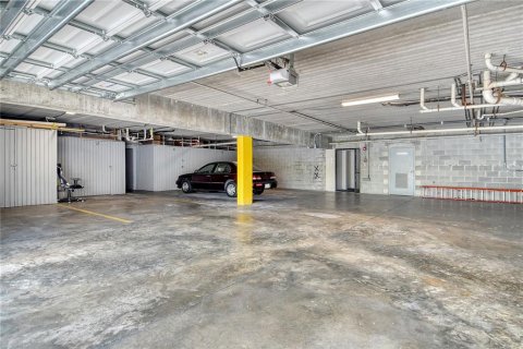 Copropriété à vendre à Sarasota, Floride: 2 chambres, 89 m2 № 1813145 - photo 30