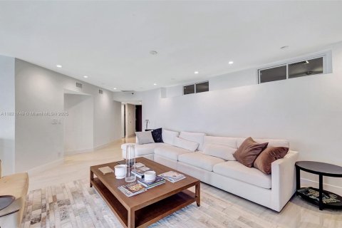 Copropriété à vendre à Sunny Isles Beach, Floride: 3 chambres, 187.66 m2 № 1788671 - photo 9