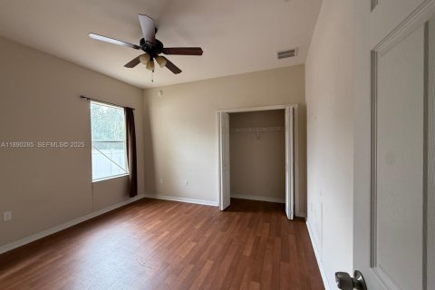 House in Lakeland, Florida 5 bedrooms, 270.16 sq.m. № 1952702 - photo 24