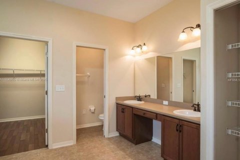 Casa en venta en Lakeland, Florida, 5 dormitorios, 270.16 m2 № 1952702 - foto 11