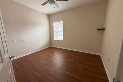 House in Lakeland, Florida 5 bedrooms, 270.16 sq.m. № 1952702 - photo 23