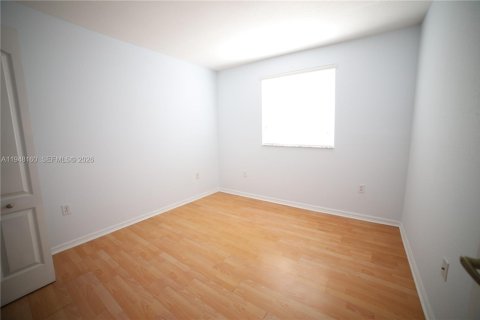 Copropriété à louer à Miami, Floride: 3 chambres, 128.67 m2 № 2028175 - photo 19