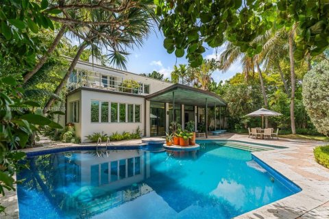House in Miami Beach, Florida 3 bedrooms, 317.82 sq.m. № 1781427 - photo 4