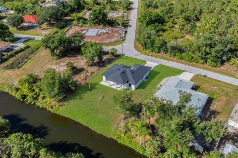 House in Englewood, Florida 3 bedrooms, 132.94 sq.m. № 1742639 - photo 7