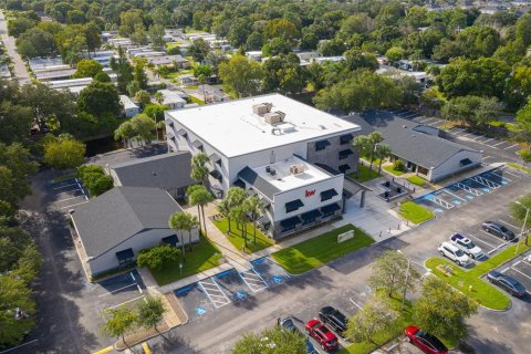 Immobilier commercial à louer à Palm Harbor, Floride: 4389.54 m2 № 2214150 - photo 2