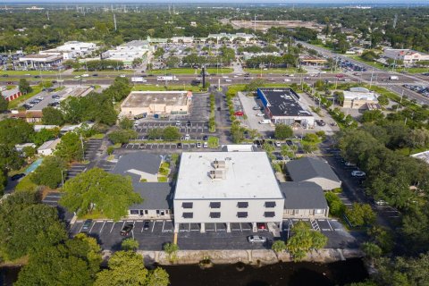 Immobilier commercial à louer à Palm Harbor, Floride: 4389.54 m2 № 2214150 - photo 10