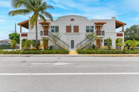 Immobilier commercial à Lake Worth, Floride 377.55 m2 № 2087582
