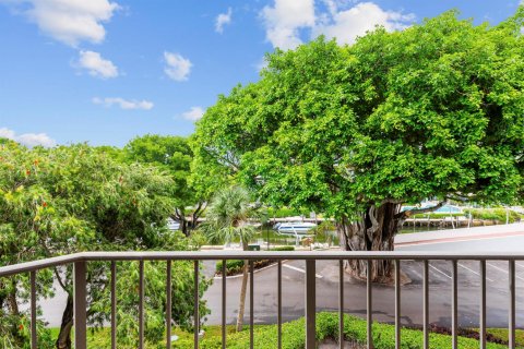 Condo in Boca Raton, Florida, 3 bedrooms № 2187972 - photo 11