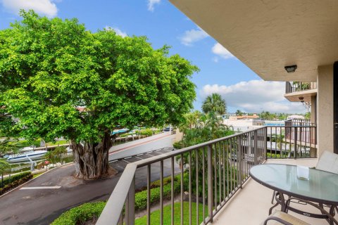 Condo in Boca Raton, Florida, 3 bedrooms № 2187972 - photo 13