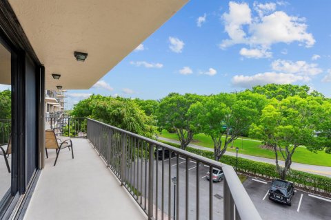 Condo in Boca Raton, Florida, 3 bedrooms № 2187972 - photo 24