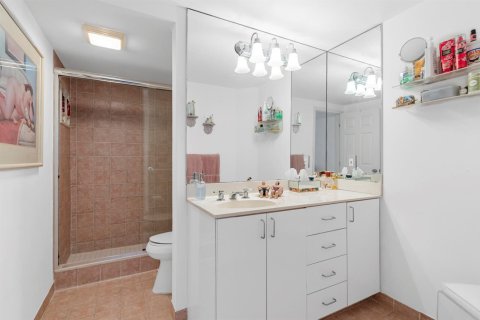 Condo in Boca Raton, Florida, 3 bedrooms № 2187972 - photo 17
