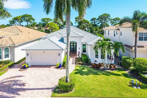 Villa ou maison à vendre à Palm Beach Gardens, Floride: 3 chambres, 337.79 m2 № 2081783 - photo 2
