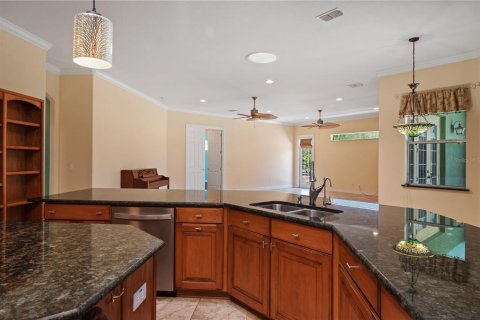 Villa ou maison à vendre à Silver Springs Shores, Floride: 4 chambres, 368.73 m2 № 1722208 - photo 4