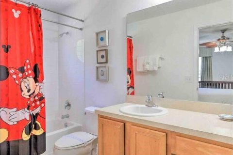 Villa ou maison à louer à Kissimmee, Floride: 7 chambres, 267.65 m2 № 1532637 - photo 26