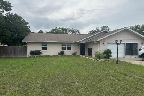 Casa en venta en Belleview, Florida, 3 dormitorios, 149.67 m2 № 1679997 - foto 1