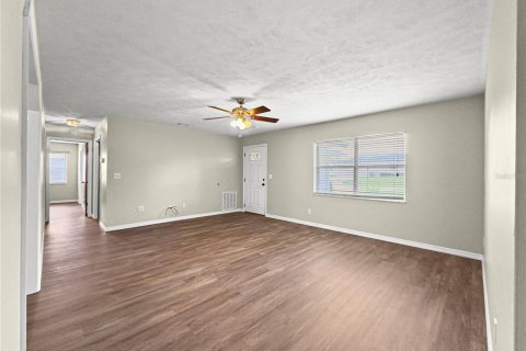 Casa en venta en Belleview, Florida, 3 dormitorios, 149.67 m2 № 1679997 - foto 8
