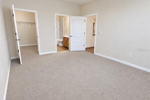 Condo in Orlando, Florida, 3 bedrooms  № 2379645 - photo 25