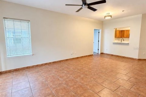 Condo in Orlando, Florida, 3 bedrooms  № 2379645 - photo 16