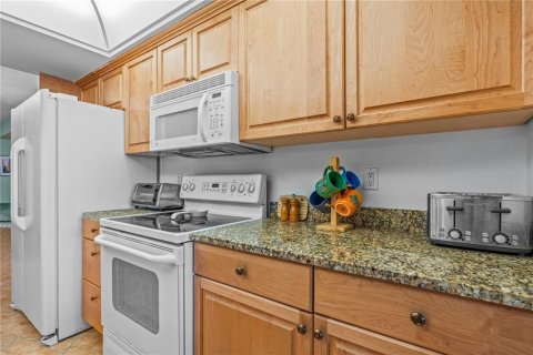 Copropriété à vendre à Daytona Beach Shores, Floride: 3 chambres, 175.03 m2 № 2324389 - photo 8