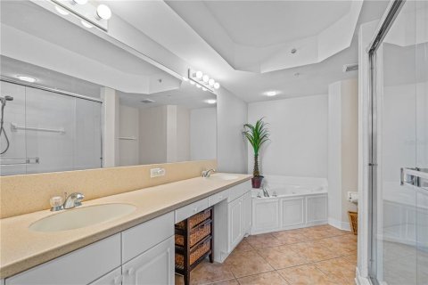 Copropriété à vendre à Daytona Beach Shores, Floride: 3 chambres, 175.03 m2 № 2324389 - photo 26