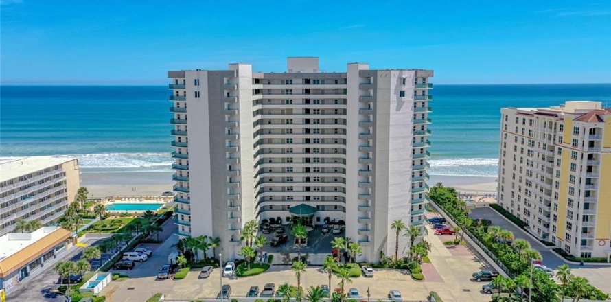 Condo à Daytona Beach Shores, Floride, 3 chambres  № 2324389