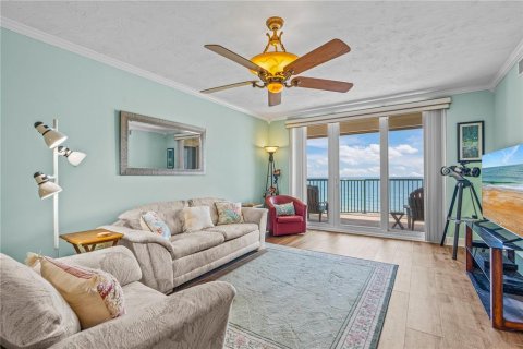 Copropriété à vendre à Daytona Beach Shores, Floride: 3 chambres, 175.03 m2 № 2324389 - photo 13