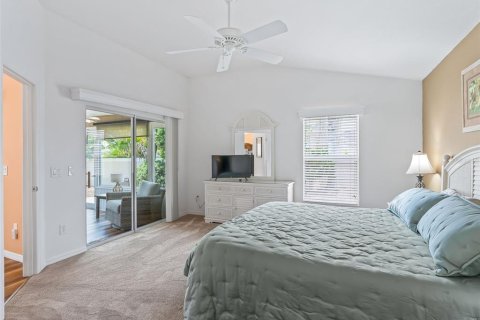 House in The Villages, Florida 2 bedrooms, 111.11 sq.m. № 2202464 - photo 14