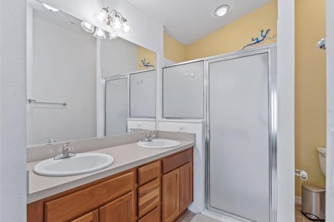House in The Villages, Florida 2 bedrooms, 111.11 sq.m. № 2202464 - photo 15