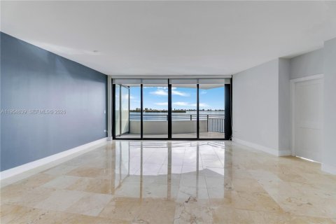 Copropriété à louer à Miami, Floride: 3 chambres, 274.71 m2 № 2010920 - photo 10