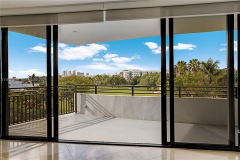 Copropriété à louer à Miami, Floride: 3 chambres, 274.71 m2 № 2010920 - photo 25