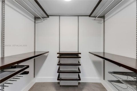 Copropriété à louer à Miami, Floride: 3 chambres, 274.71 m2 № 2010920 - photo 21