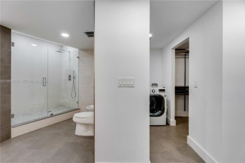 Copropriété à louer à Miami, Floride: 3 chambres, 274.71 m2 № 2010920 - photo 19