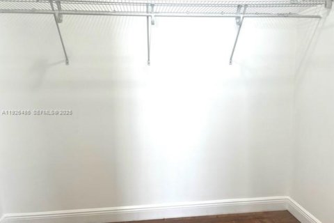 Villa ou maison à louer à Pembroke Pines, Floride: 4 chambres, 254.55 m2 № 1986472 - photo 29