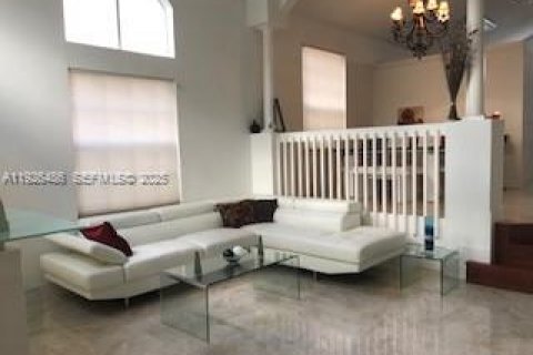 Villa ou maison à louer à Pembroke Pines, Floride: 4 chambres, 254.55 m2 № 1986472 - photo 12