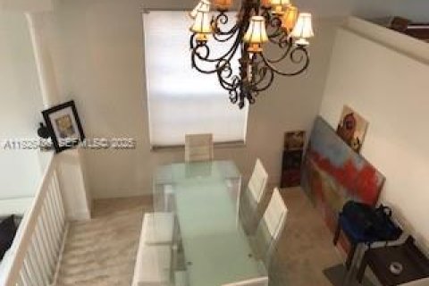 Villa ou maison à louer à Pembroke Pines, Floride: 4 chambres, 254.55 m2 № 1986472 - photo 17