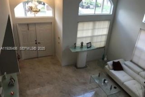 Villa ou maison à louer à Pembroke Pines, Floride: 4 chambres, 254.55 m2 № 1986472 - photo 18